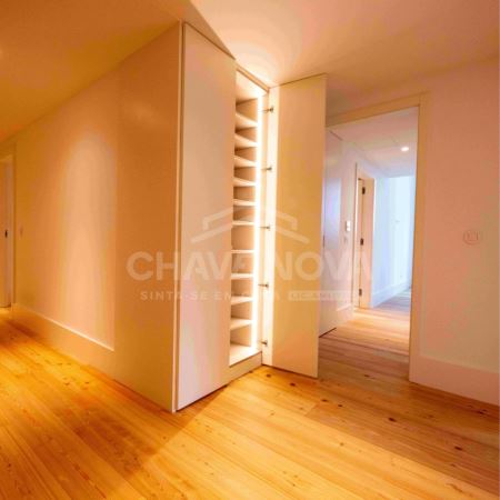  Apartamento T3 Novo em Condomínio Privado na Baixa do Porto.