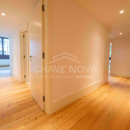  Apartamento T3 Novo em Condomínio Privado na Baixa do Porto.