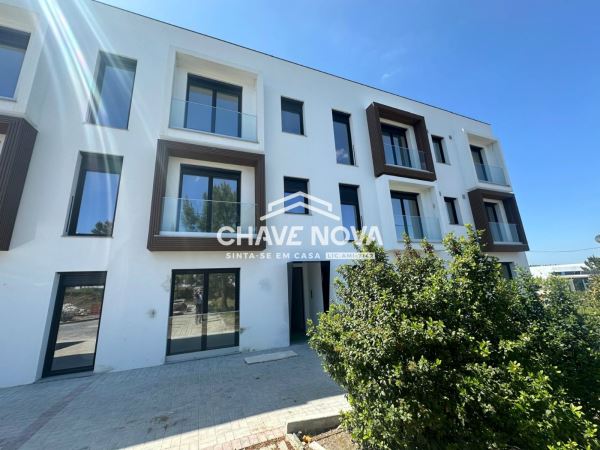 Apartamento T2+1 - Construção de excelencia no Garden Residence Torres Vedras