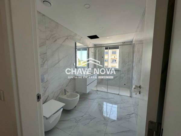 Apartamento T2+1 - Construção de excelencia no Garden Residence Torres Vedras