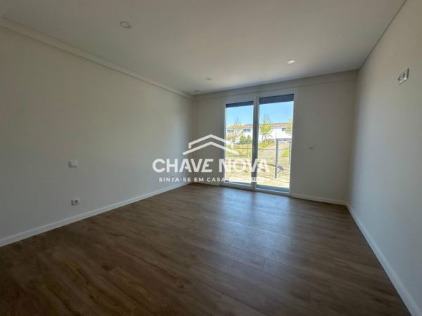 Apartamento T2+1 - Construção de excelencia no Garden Residence Torres Vedras