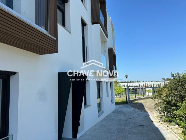 Apartamento T2+1 - Construção de excelencia no Garden Residence Torres Vedras