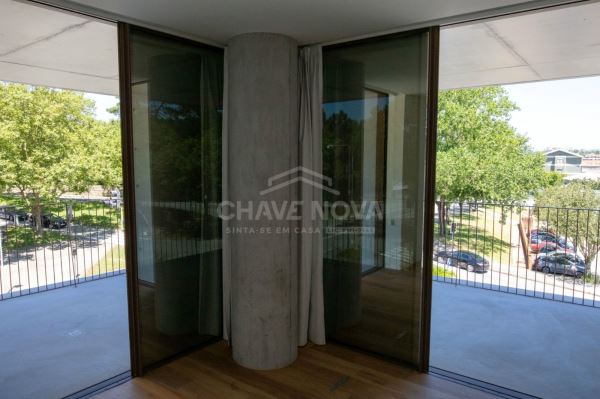 Apartamento T2 na Exclusiva MIRAMAR TOWER – Foz do Douro - Porto