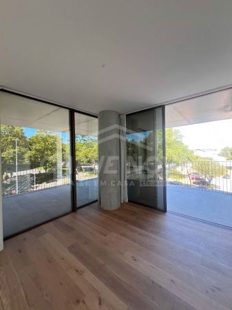 Apartamento T2 na Exclusiva MIRAMAR TOWER – Foz do Douro - Porto