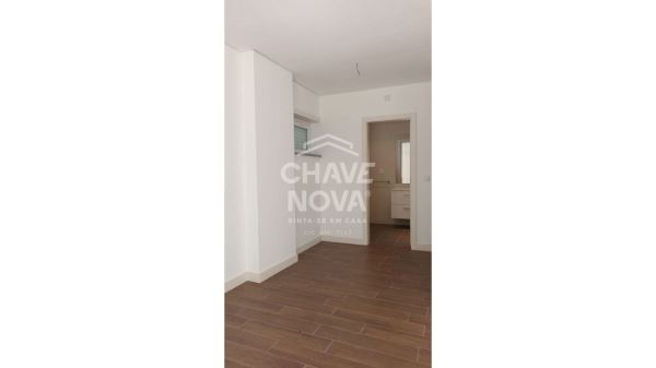 Apartamento T1 Renovado na Rua Martins Barata, na freguesia de Belém