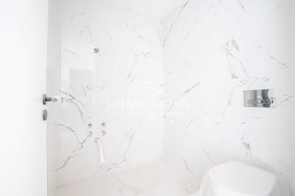 Apartamento T2 Novo c/ Piscina e Lugar de Garagem em Canidelo