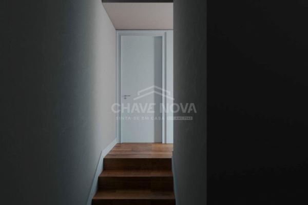 Terreno com projeto aprovado para construção de Moradia V4 na Rua do Molhe - Foz do Douro 