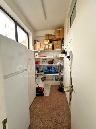 Estabelecimento para venda na rua Hernâni Torres - Paranhos, Porto