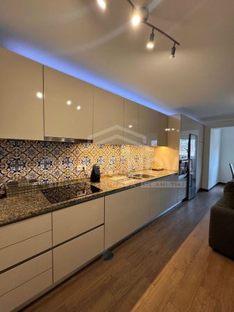 Arrendamento Apartamento T3 Duplex na Foz  - Mobilado e com Cozinha Equipada