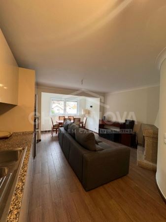 Arrendamento Apartamento T3 Duplex na Foz  - Mobilado e com Cozinha Equipada