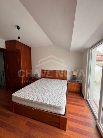 Arrendamento Apartamento T3 Duplex na Foz  - Mobilado e com Cozinha Equipada