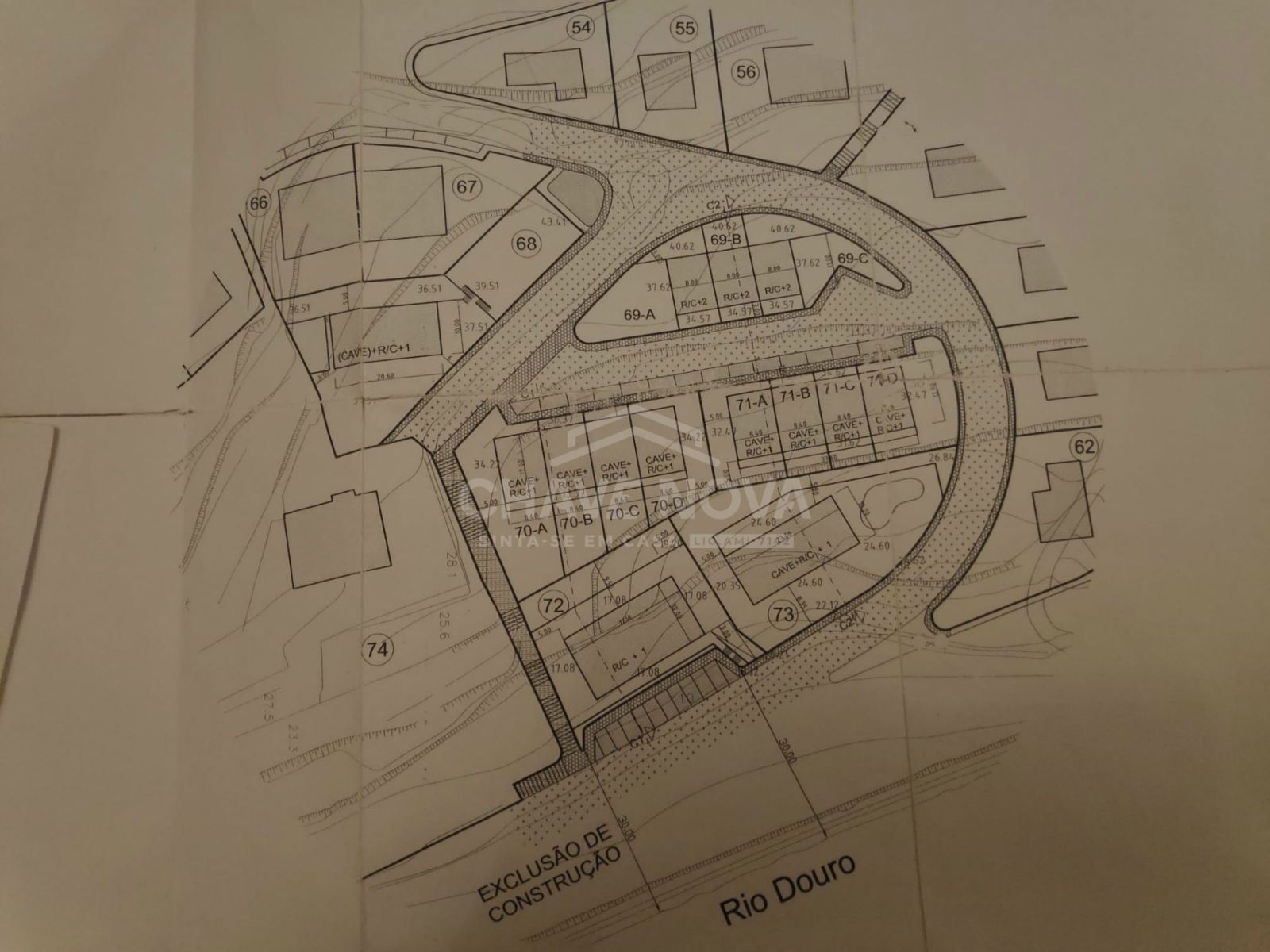 Terreno para Venda em Oliveira do Douro Foto 9