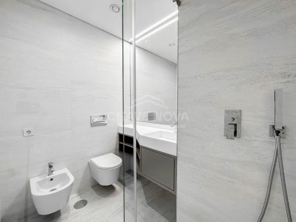 Arrendamento Penthouse T4 em Matosinhos