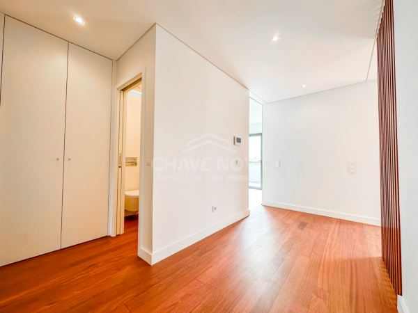 Arrendamento Penthouse T4 em Matosinhos