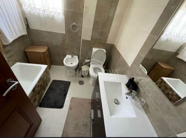 Apartamento T3 C/ Garagem, Varanda, Mobilado no Centro de Ermesinde 