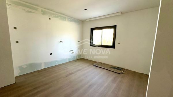 Apartamento T1 NOVO - Condomínio Fechado com Piscina - Canidelo