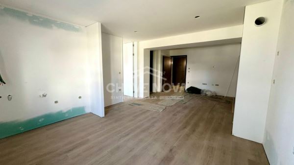 Apartamento T1 NOVO - Condomínio Fechado com Piscina - Canidelo