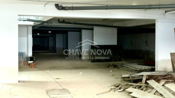 Apartamento T1 NOVO - Condomínio Fechado com Piscina - Canidelo