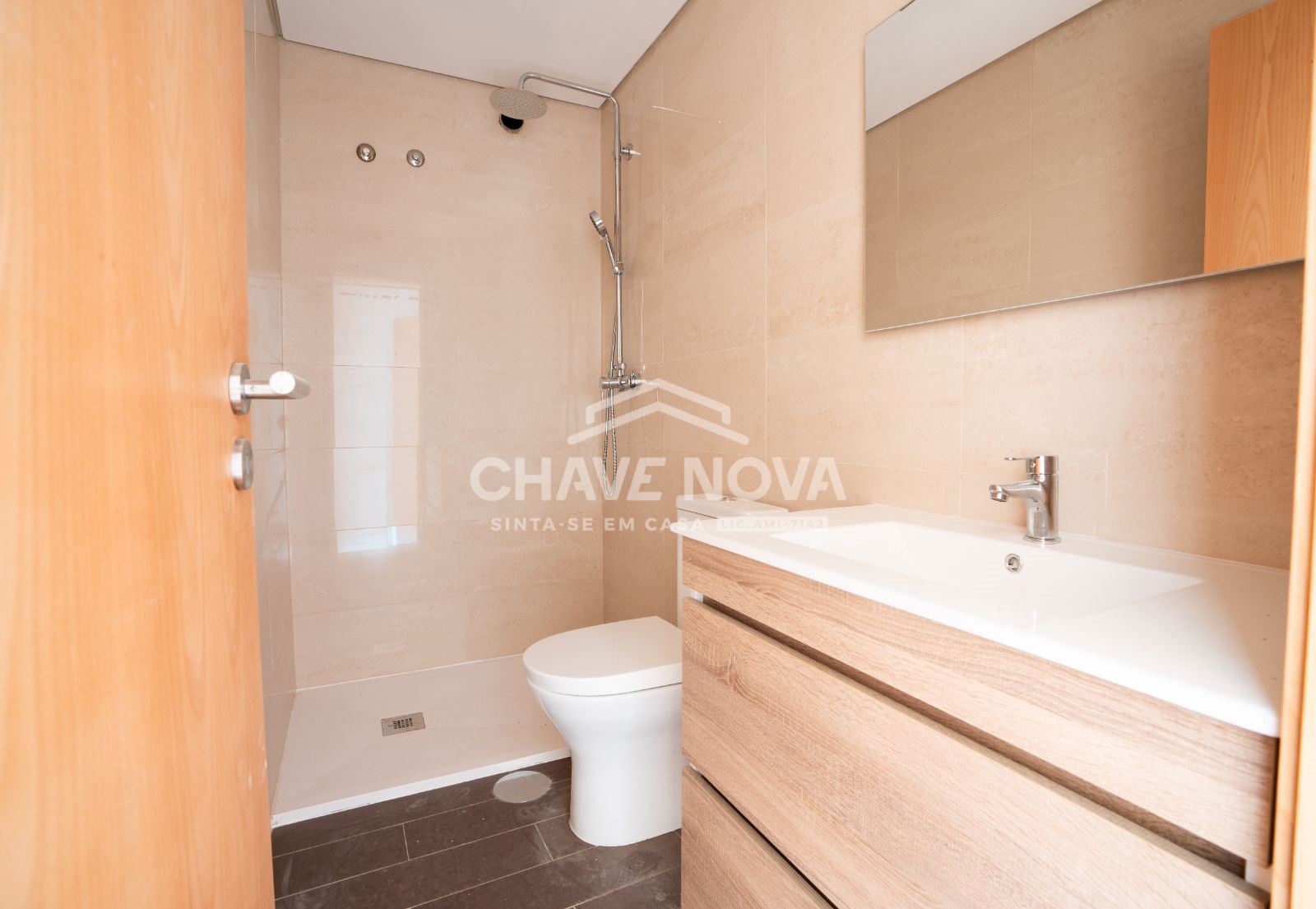 Moradia T3 para Venda em Mafamude e Vilar do Paraíso Foto 13