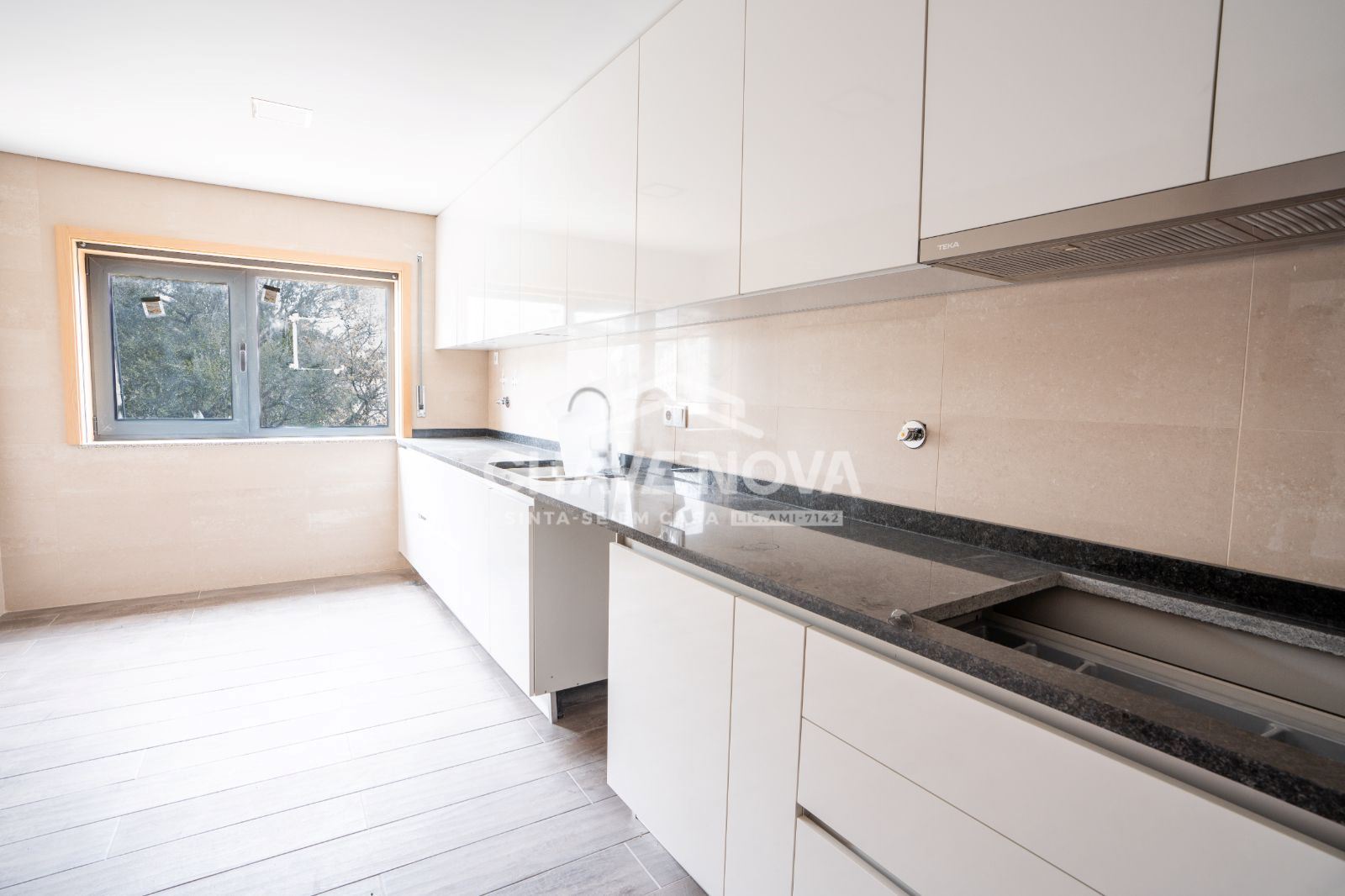 Moradia T3 para Venda em Mafamude e Vilar do Paraíso Foto 4