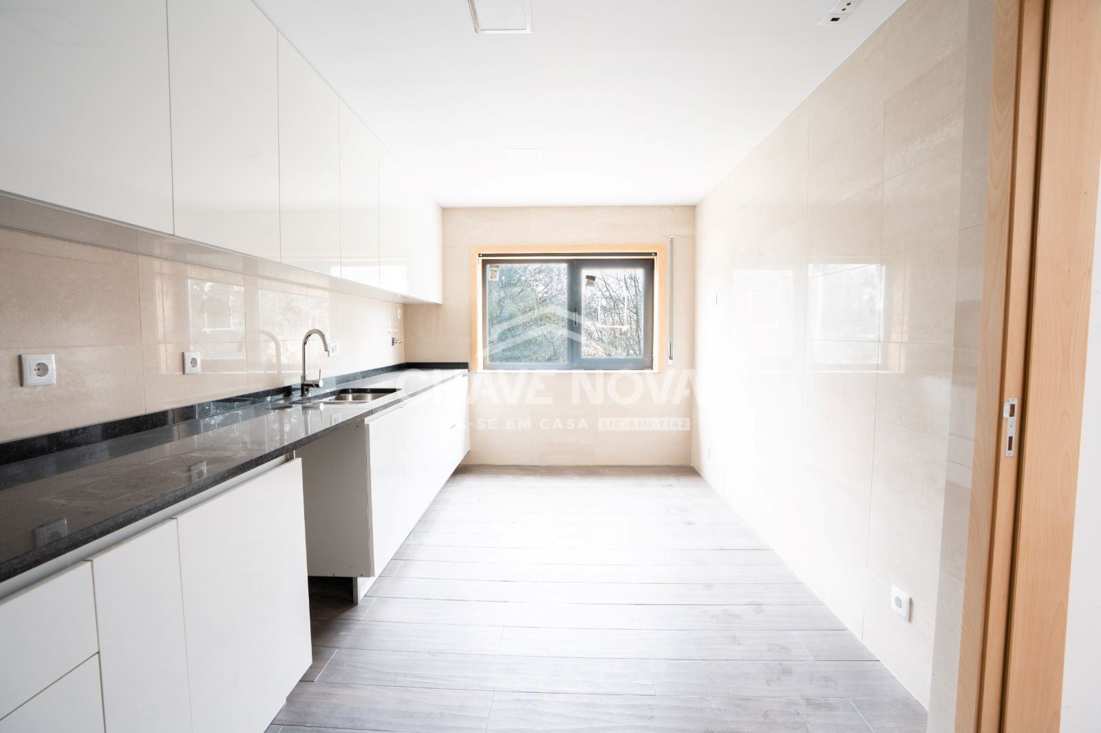 Moradia T3 para Venda em Mafamude e Vilar do Paraíso Foto 3