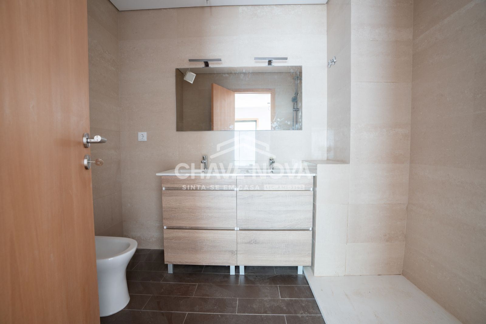 Moradia T3 para Venda em Mafamude e Vilar do Paraíso Foto 17