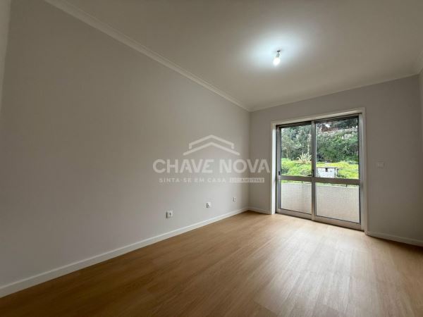 Apartamento T2, totalmente renovado em Campanhã
