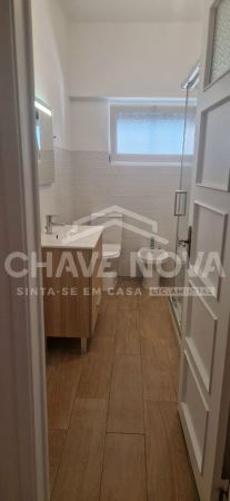 Apartamento T3 com duas Varandas, 2 WC e Excelente Localização