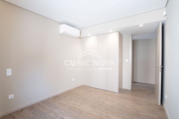 Apartamento para Arrendar T3 Novo, com Terraço, Vista Mar, no Empreendimento Madalena Living, VN Gaia