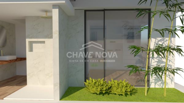 Moradia V3 com jardim, junto ao Jardim da Corujeira