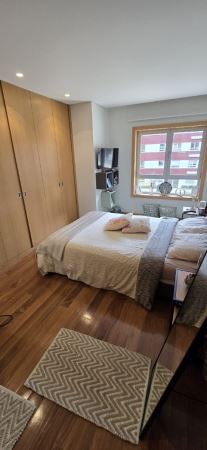 Apartamento T3+1 duplex, 1º piso, BOX para 2 carros - Oliveira Douro