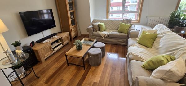 Apartamento T3+1 duplex, 1º piso, BOX para 2 carros - Oliveira Douro