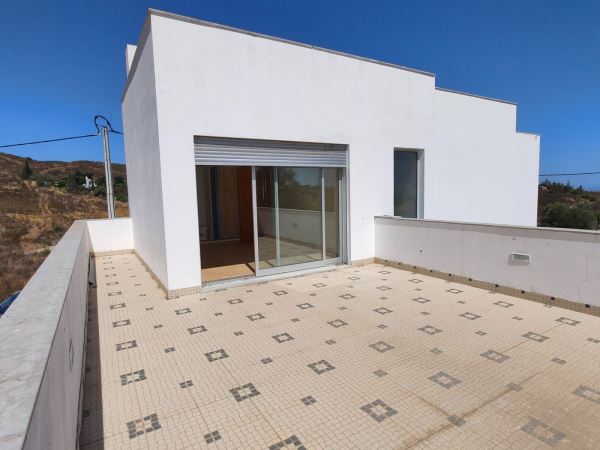 🏡 Moradia T3 com Terreno Generoso – Para Venda no Cotovio, a 20 min de Tavira