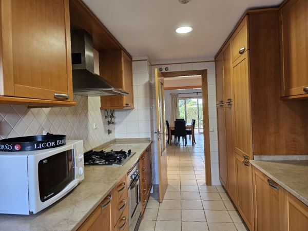 APARTAMENTO T3  PARA ARRENDAMENTO ANUEL PERTO DA PRAIA DA FALESIA, VILAMOURA