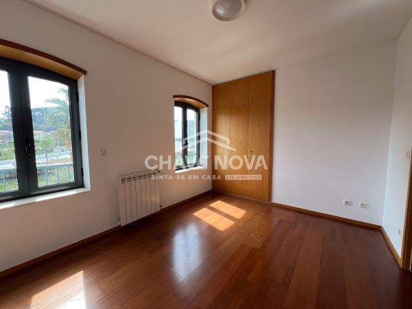 Apartamento T3 situado em Oliveira do Douro - Empreendimento Quinta da Seara