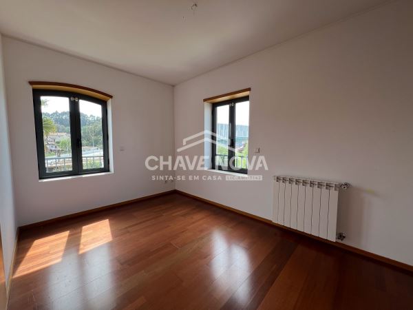 Apartamento T3 situado em Oliveira do Douro - Empreendimento Quinta da Seara