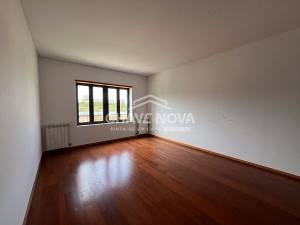 Apartamento T3 situado em Oliveira do Douro - Empreendimento Quinta da Seara