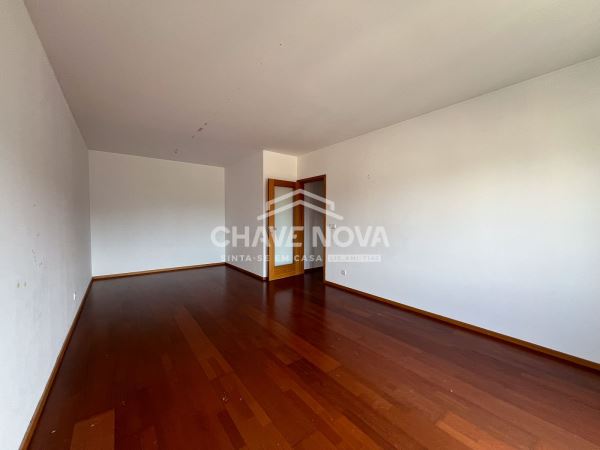 Apartamento T3 situado em Oliveira do Douro - Empreendimento Quinta da Seara