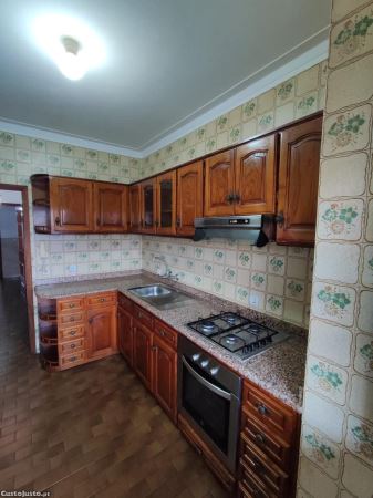 Apartamento T2+1 em Santo Ovídio