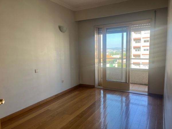 Apartamento T1 na Avenida da República