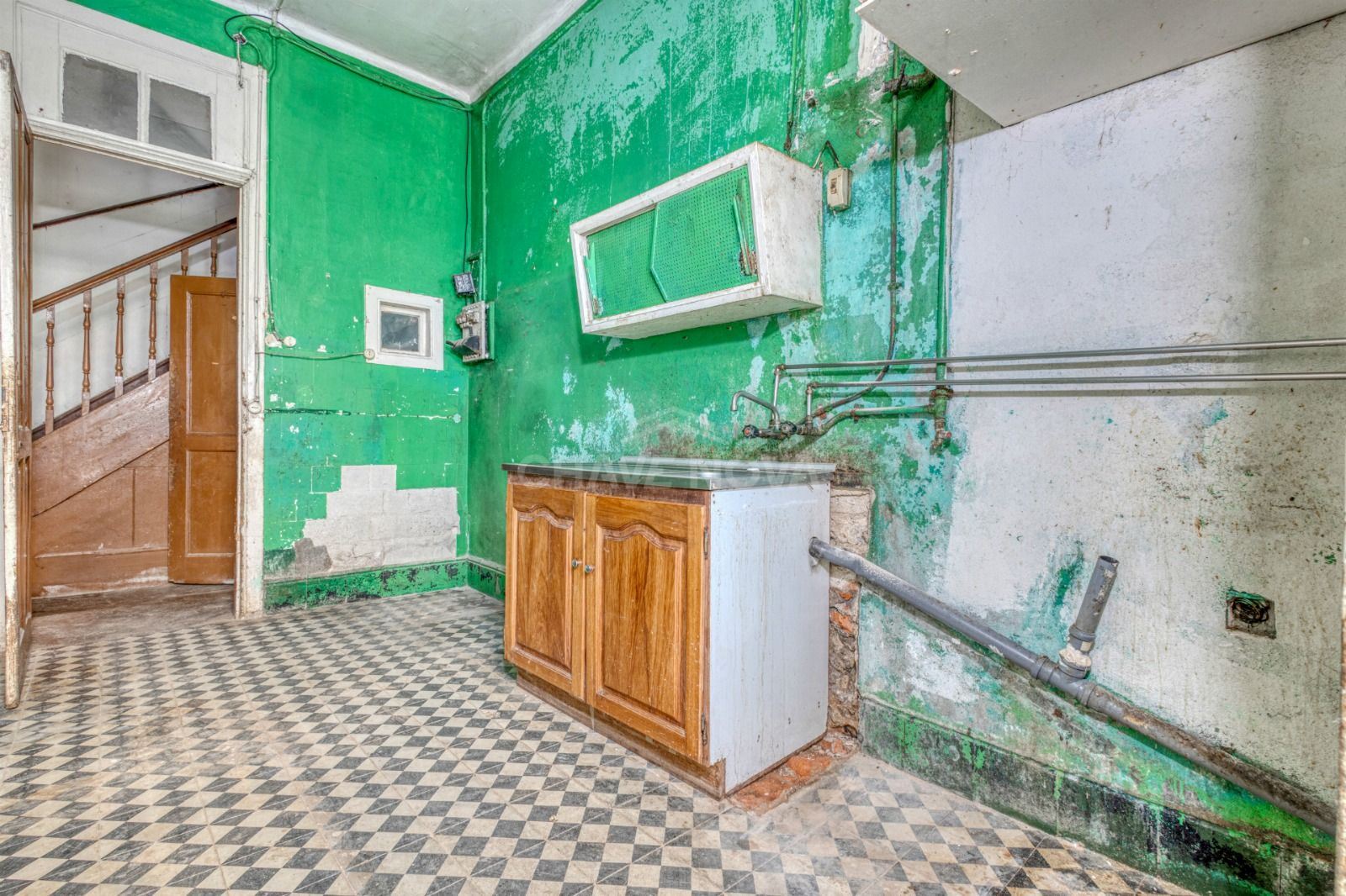 Moradia T6 para Venda em Paranhos