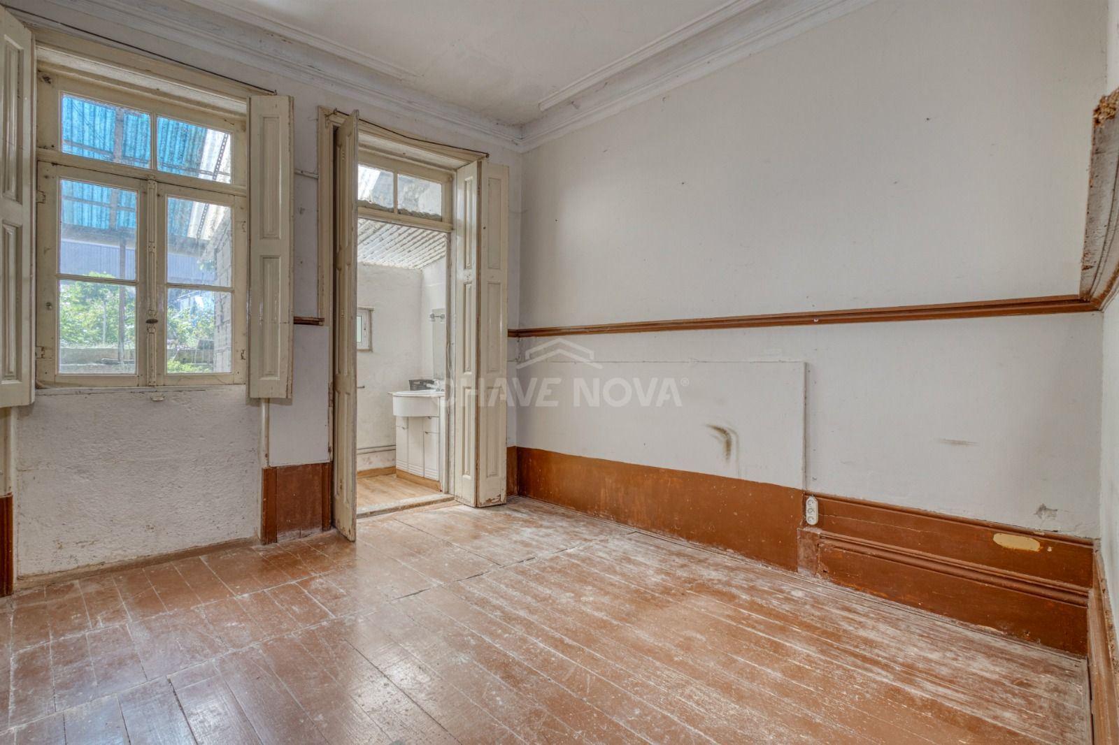 Moradia T6 para Venda em Paranhos