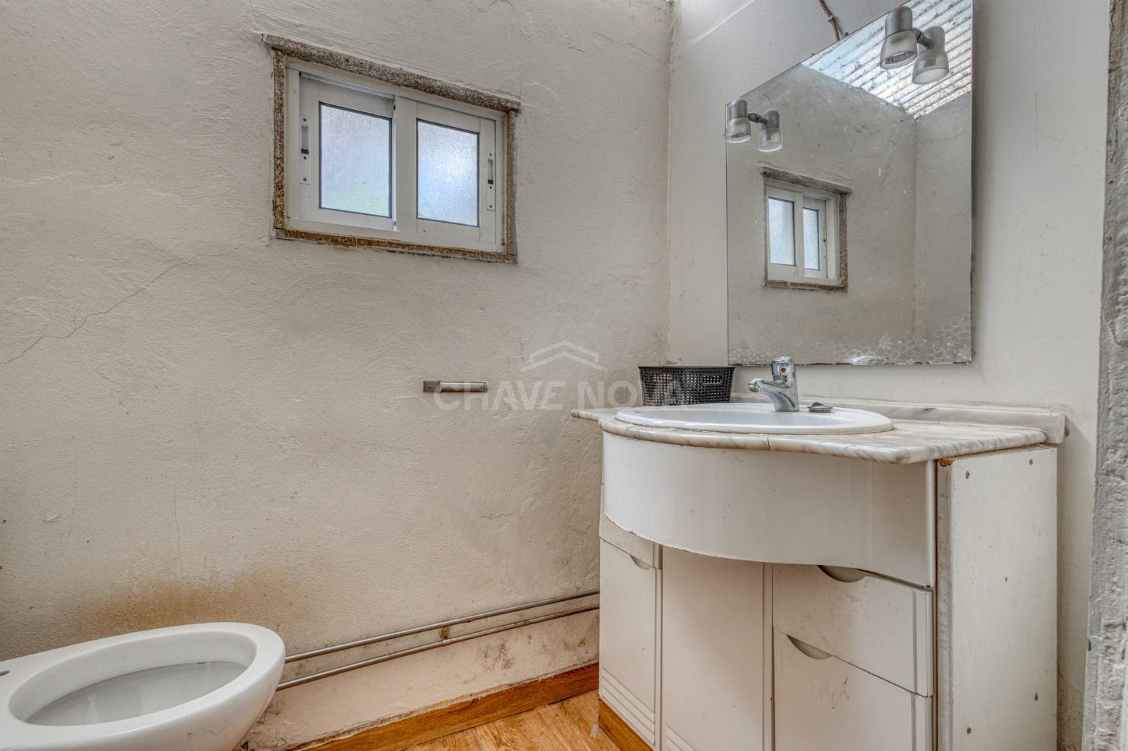 Moradia T6 para Venda em Paranhos