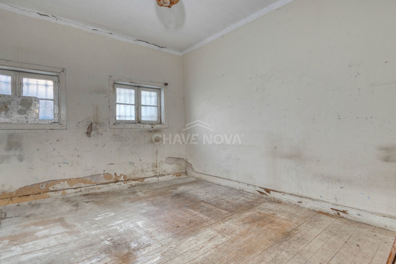 Moradia T6 para Venda em Paranhos