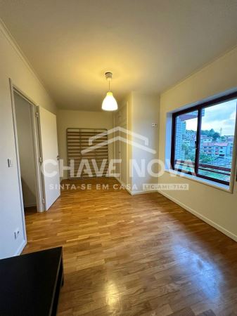 Apartamento T2 com Terraço e Excelente Exposição Solar - Águas Santas - Maia