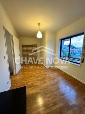 Apartamento T2 com Terraço e Excelente Exposição Solar - Águas Santas - Maia