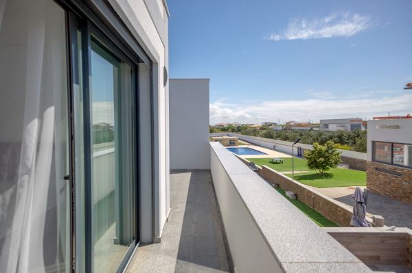 Moradia T3 de luxo, vale da Azinheira em albufeira
