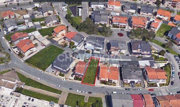 Land for sale in Maia, Portugal — €107,000