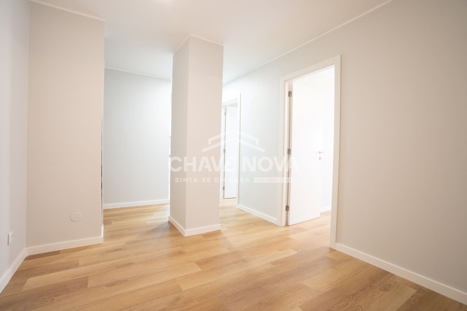Apartamento T2 totalmente renovado em Arca D`água
