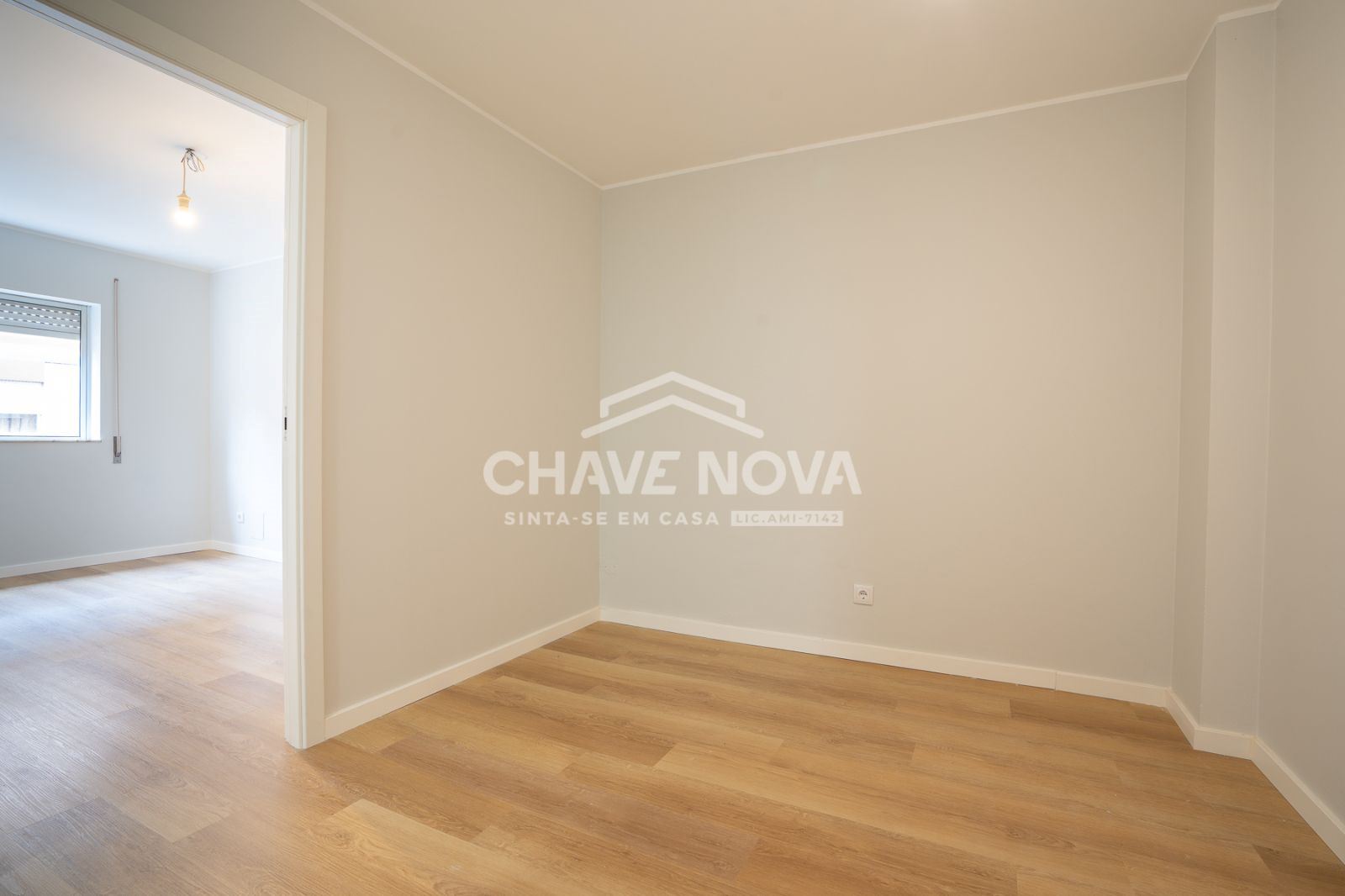 Apartamento T2 totalmente renovado em Arca D`água